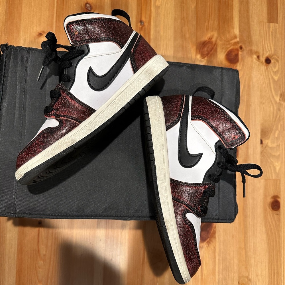 Nike dunks size 1.5 youth